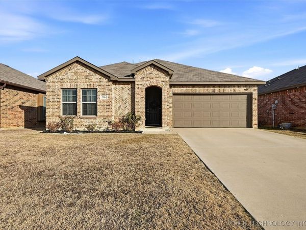 96 Tallgrass, Calera, OK 74730