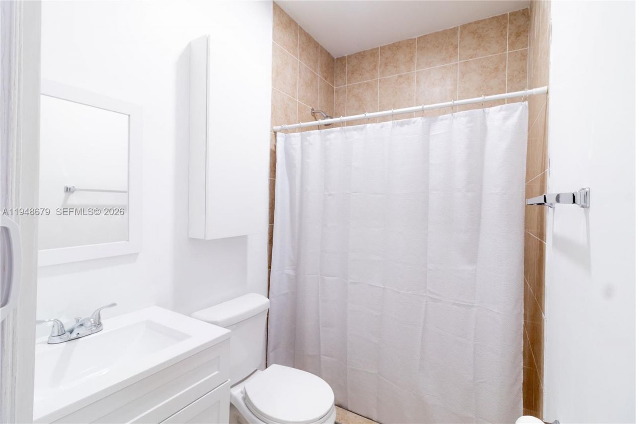 16201 SW 144th Ct , Miami, FL 33177 Photo