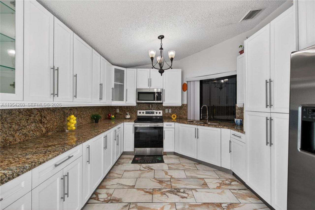 17307 SW 115th Ave, Miami, FL 33157 Photo