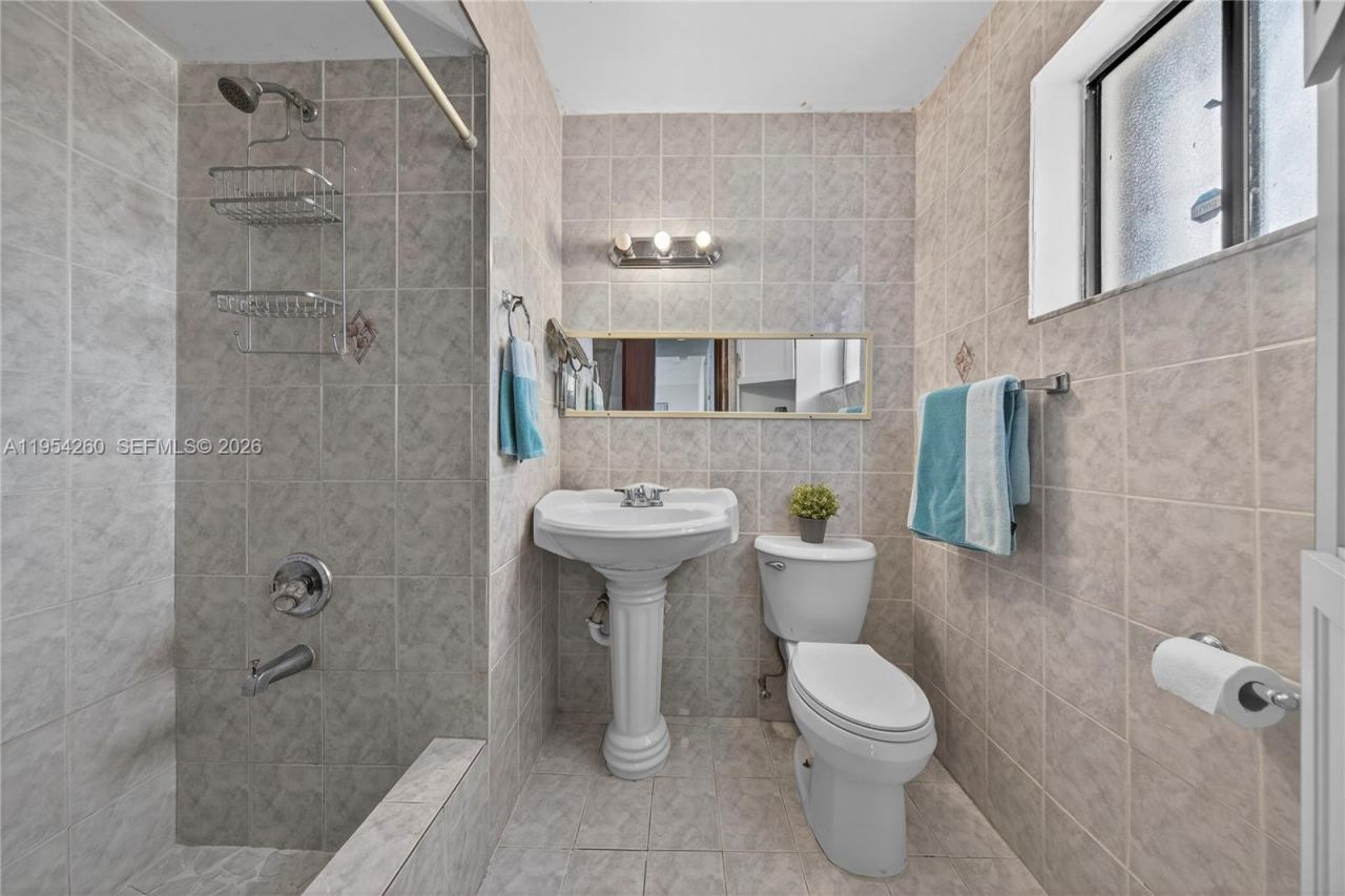 17307 SW 115th Ave, Miami, FL 33157 Photo