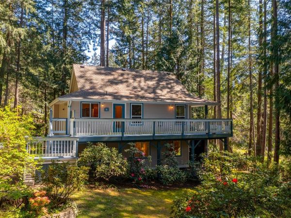 2705 Galley Cres, Pender Island, BC V0N 2M2