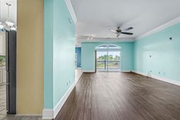 265 Venice Way photo 4