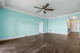 265 Venice Way photo 4