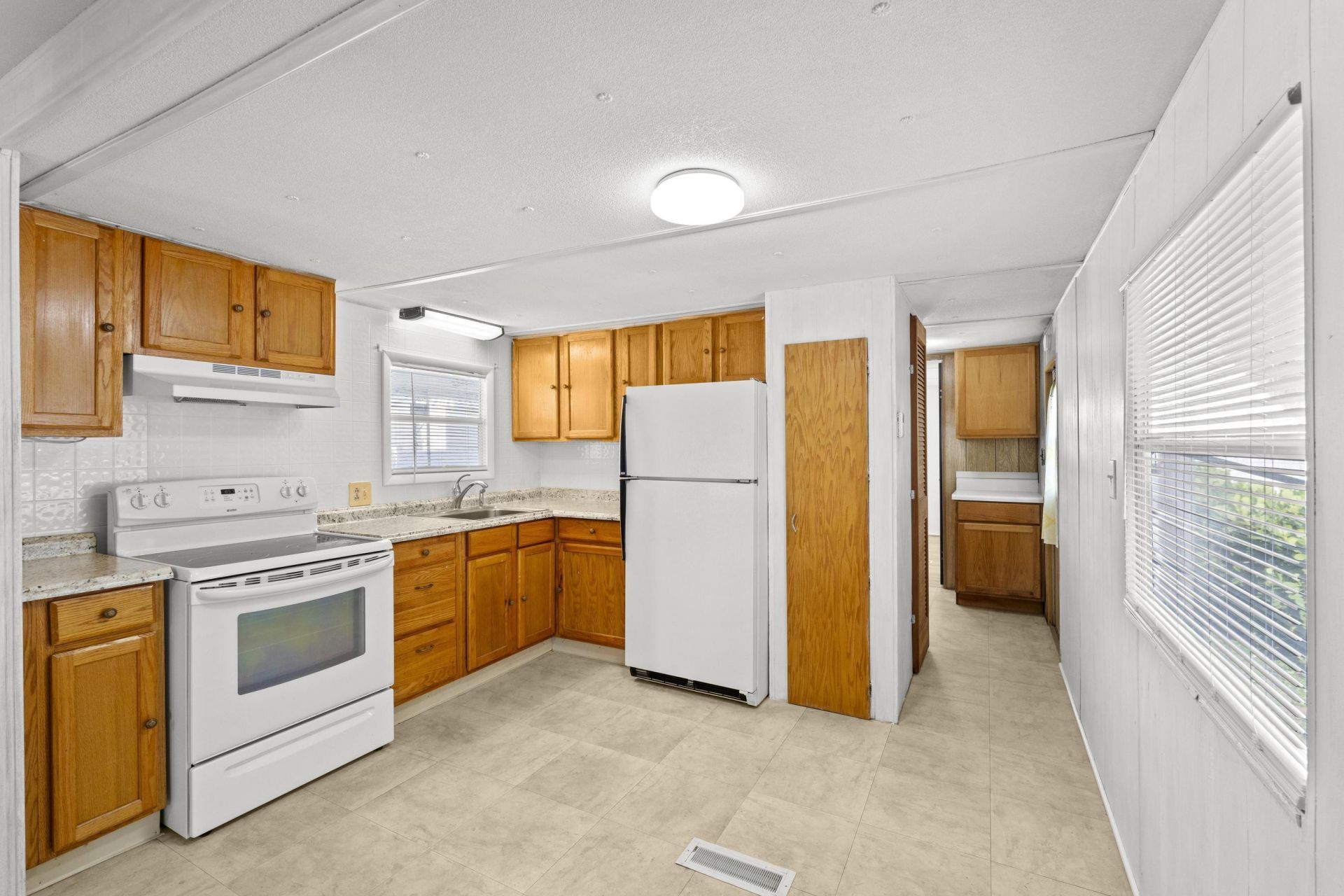 8949 Oak Street, Boynton Beach, FL 33436 Photo