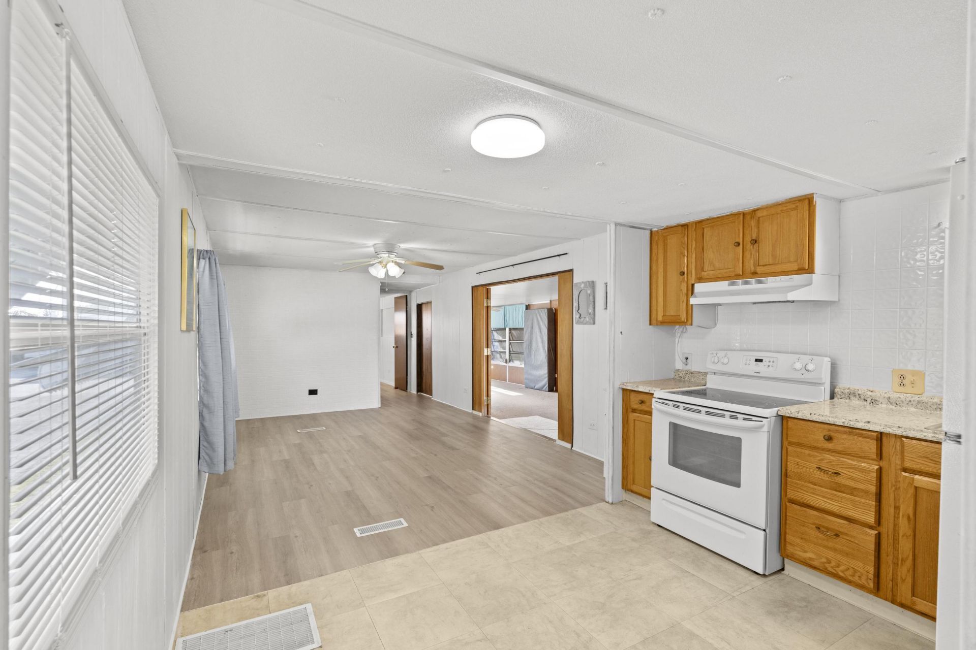 8949 Oak Street, Boynton Beach, FL 33436 Photo