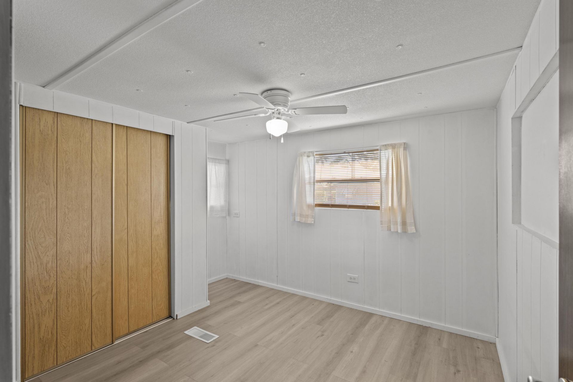 8949 Oak Street, Boynton Beach, FL 33436 Photo