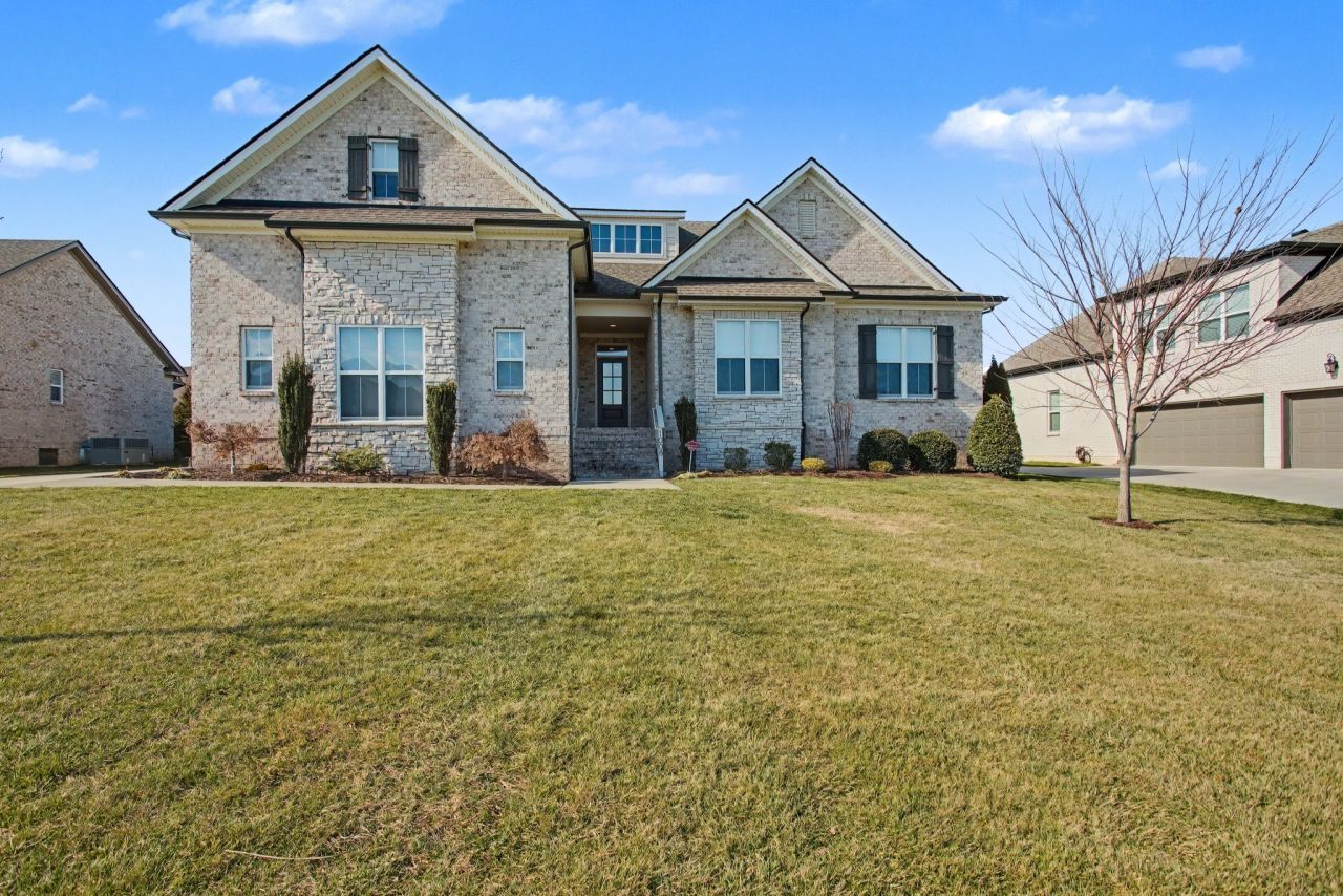 1008 Pretender Way, Columbia, TN 38401 Main Photo