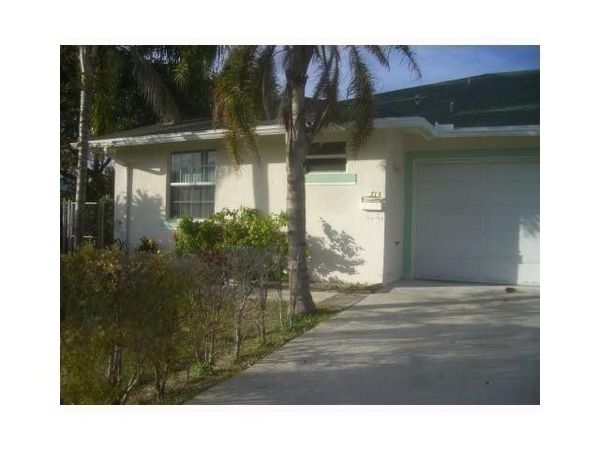 713 NE 4th Street, Hallandale Beach, FL 33009