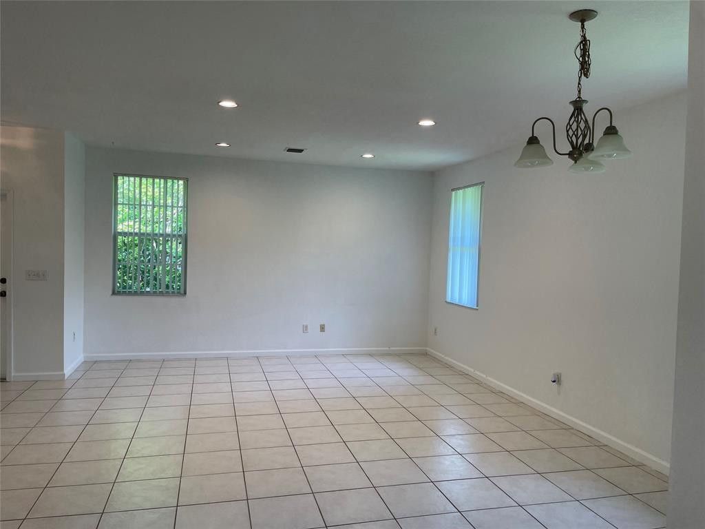 713 NE 4th Street, Hallandale Beach, FL 33009 Photo