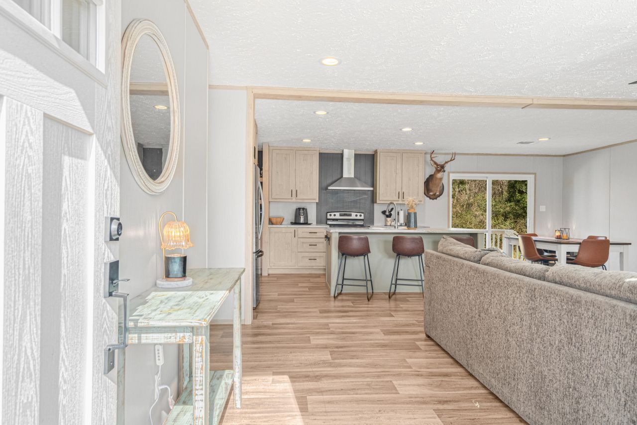 116 E Church Street Photo 14