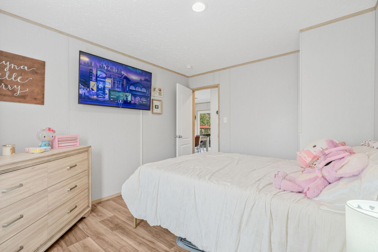 116 E Church Street Photo 27