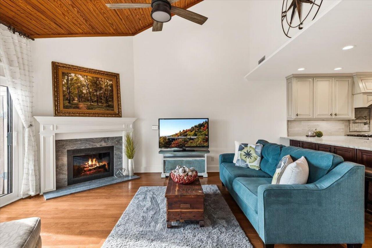 101 River Breeze Drive Photo 13