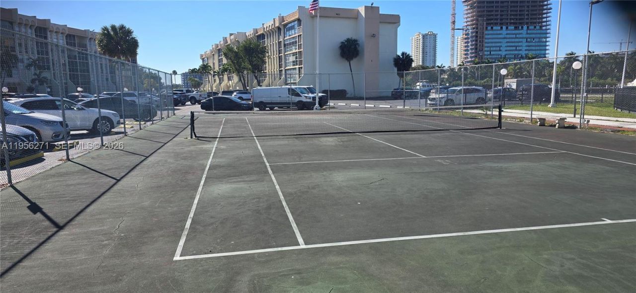 601 Three Islands Blvd, Unit 107, Hallandale Beach, FL 33009 Photo