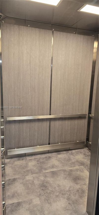 601 Three Islands Blvd, Unit 107, Hallandale Beach, FL 33009 Photo