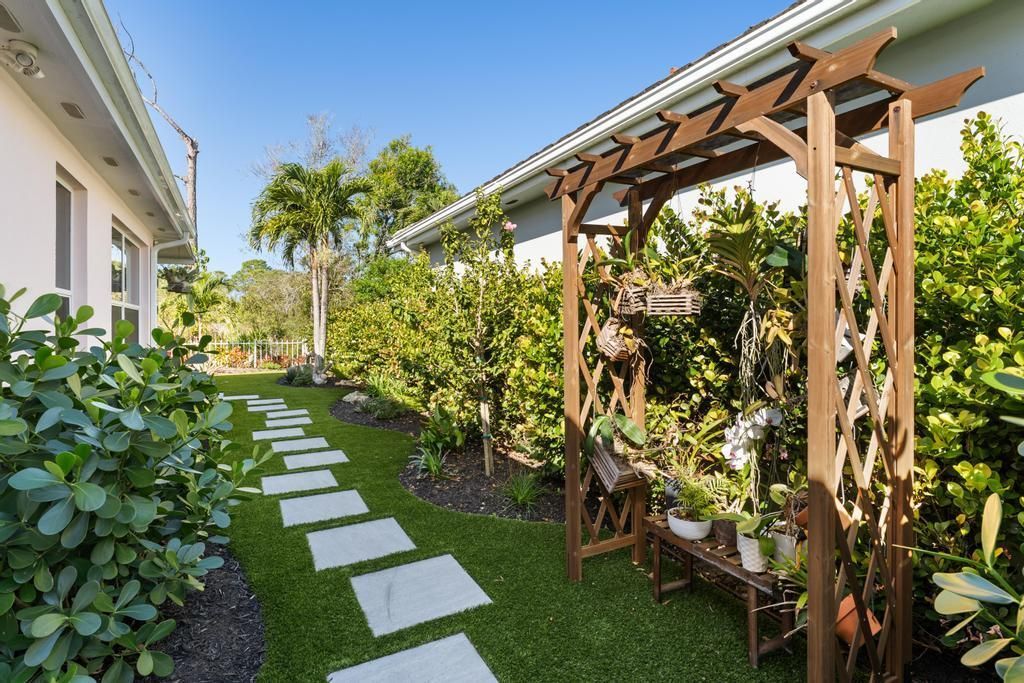 7504 SE Bay Cedar Circle, Hobe Sound, FL 33455 Photo