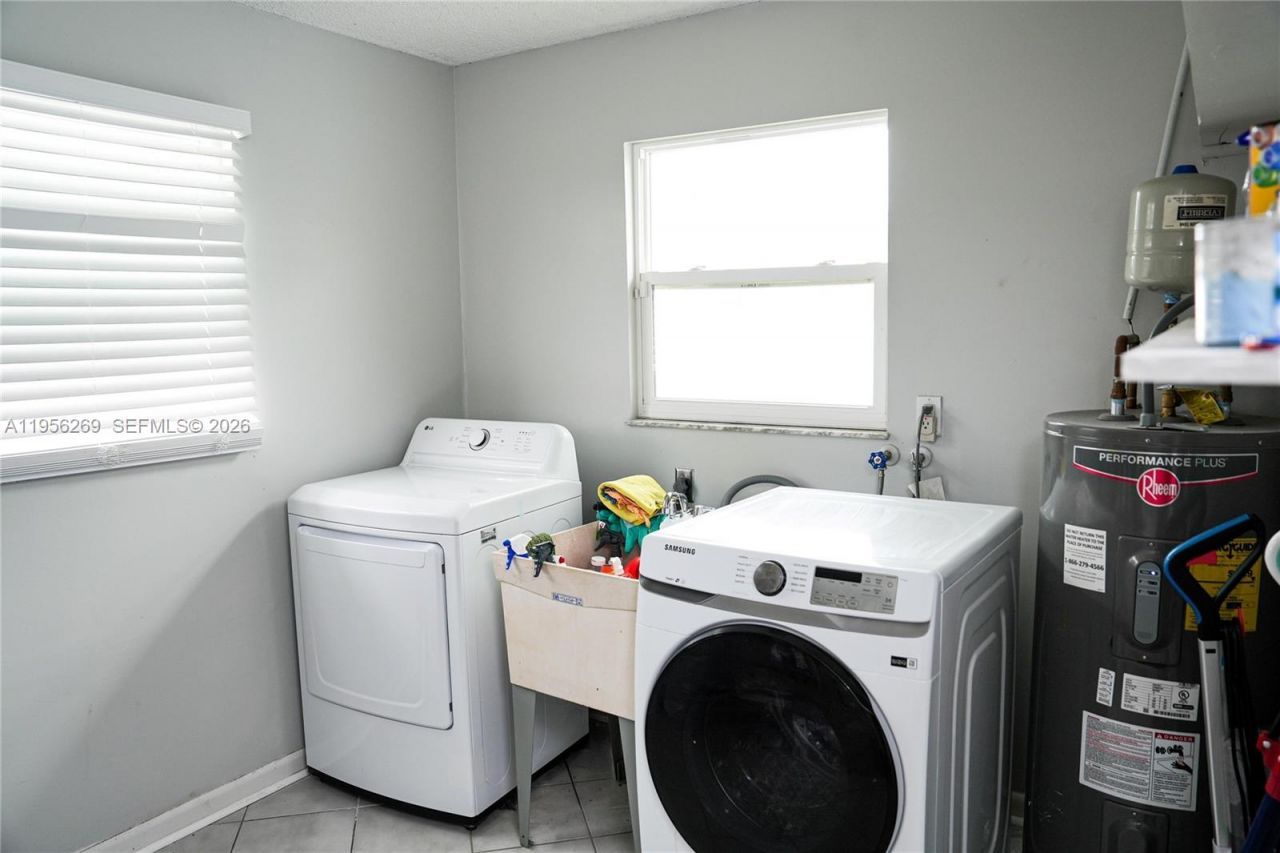 821 Barber St, Sebastian, FL 32958 Photo