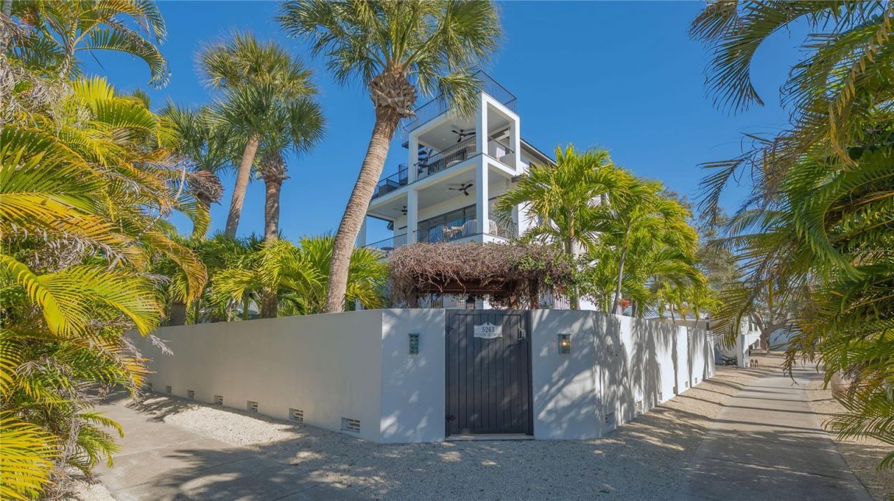 5263 Avenida De Cortez, Sarasota, FL 34242 Photo