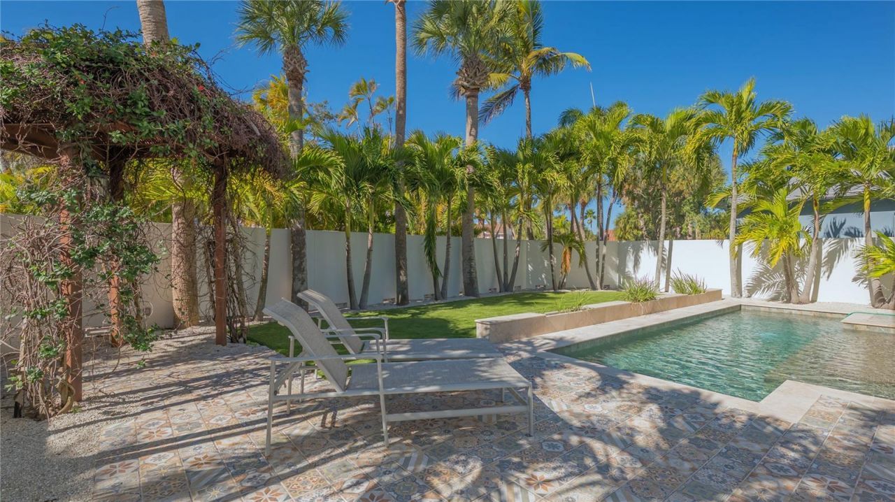 5263 Avenida De Cortez, Sarasota, FL 34242 Photo