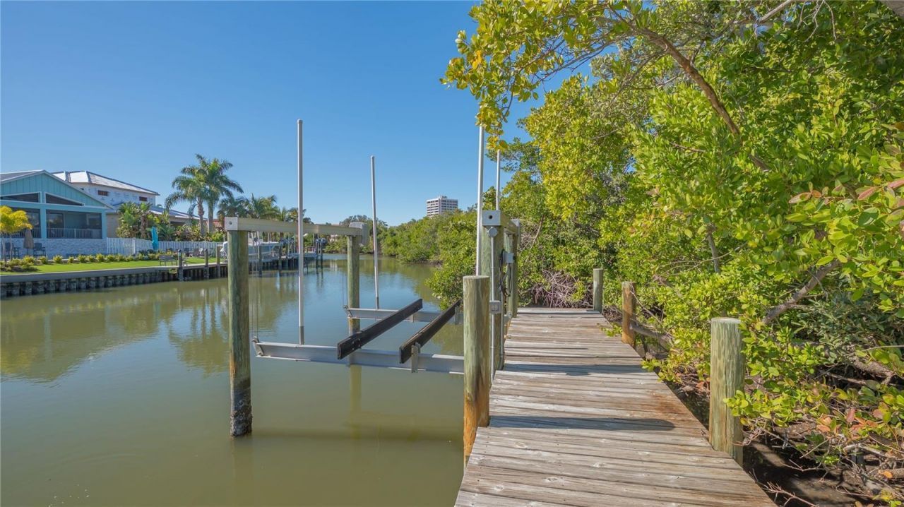 5263 Avenida De Cortez, Sarasota, FL 34242 Photo