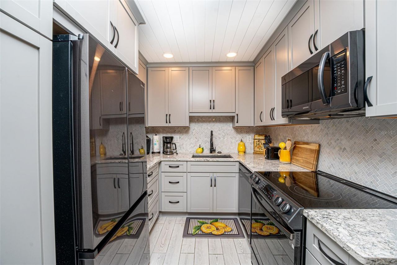 3800 Saxon Drive, Unit 150, New Smyrna Beach, FL 32169 Photo