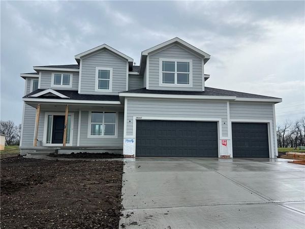 19007 W 170th Terrace, Olathe, KS 66062