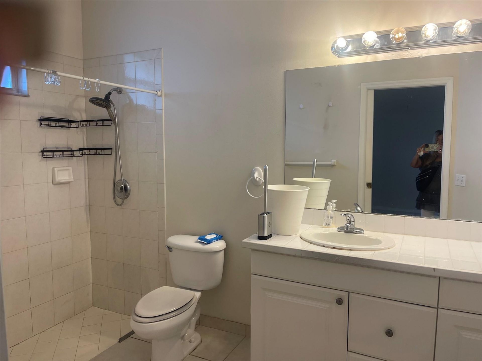 717 NE 4th Street, Hallandale Beach, FL 33009 Photo