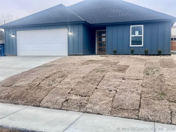 730 E 38th Street N, Tulsa, OK 74106