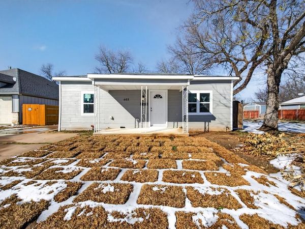 603 E Willingham Street, Cleburne, TX 76031