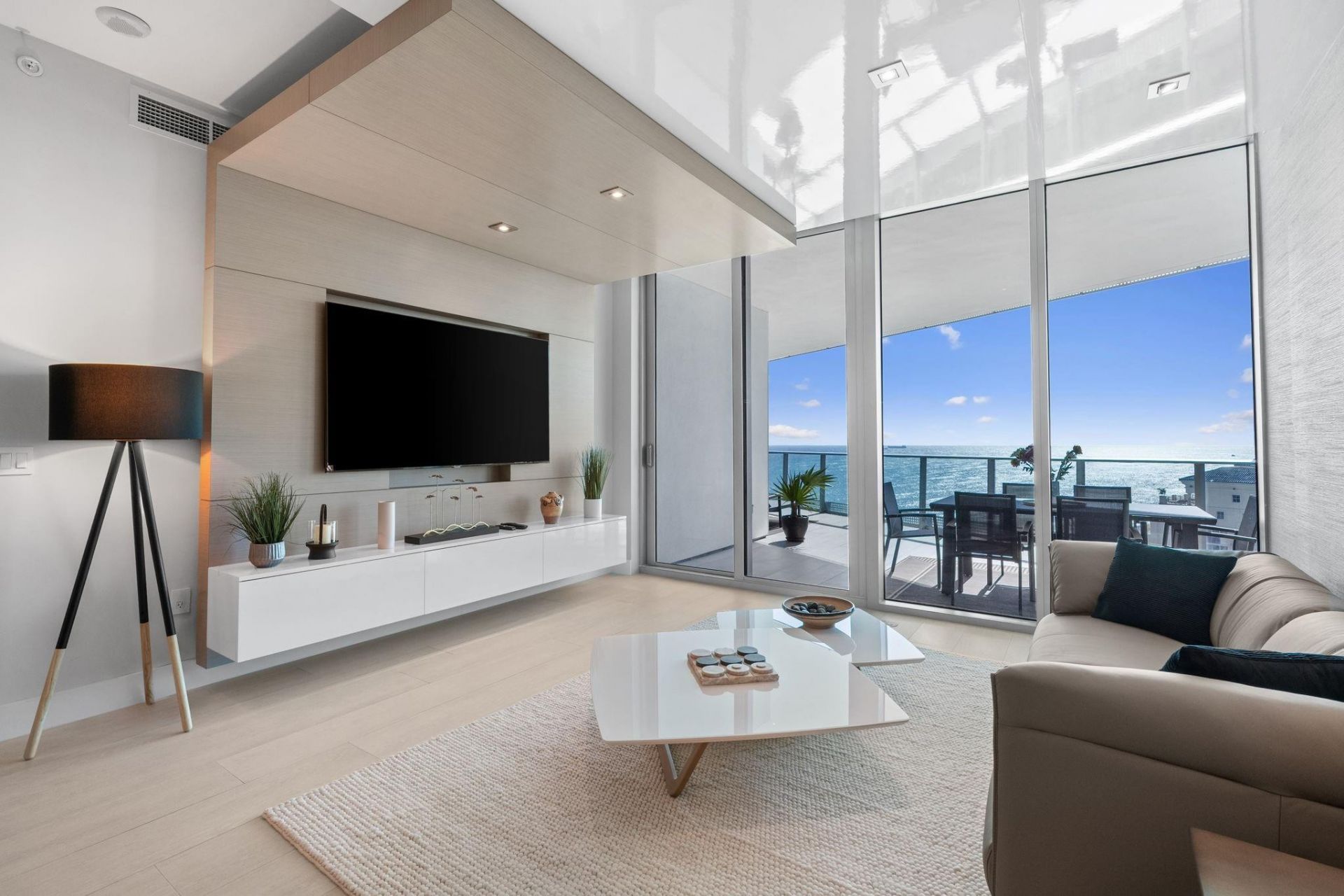 701 N Fort Lauderdale Beach Boulevard, Unit 1603, Fort Lauderdale, FL 33304 Photo