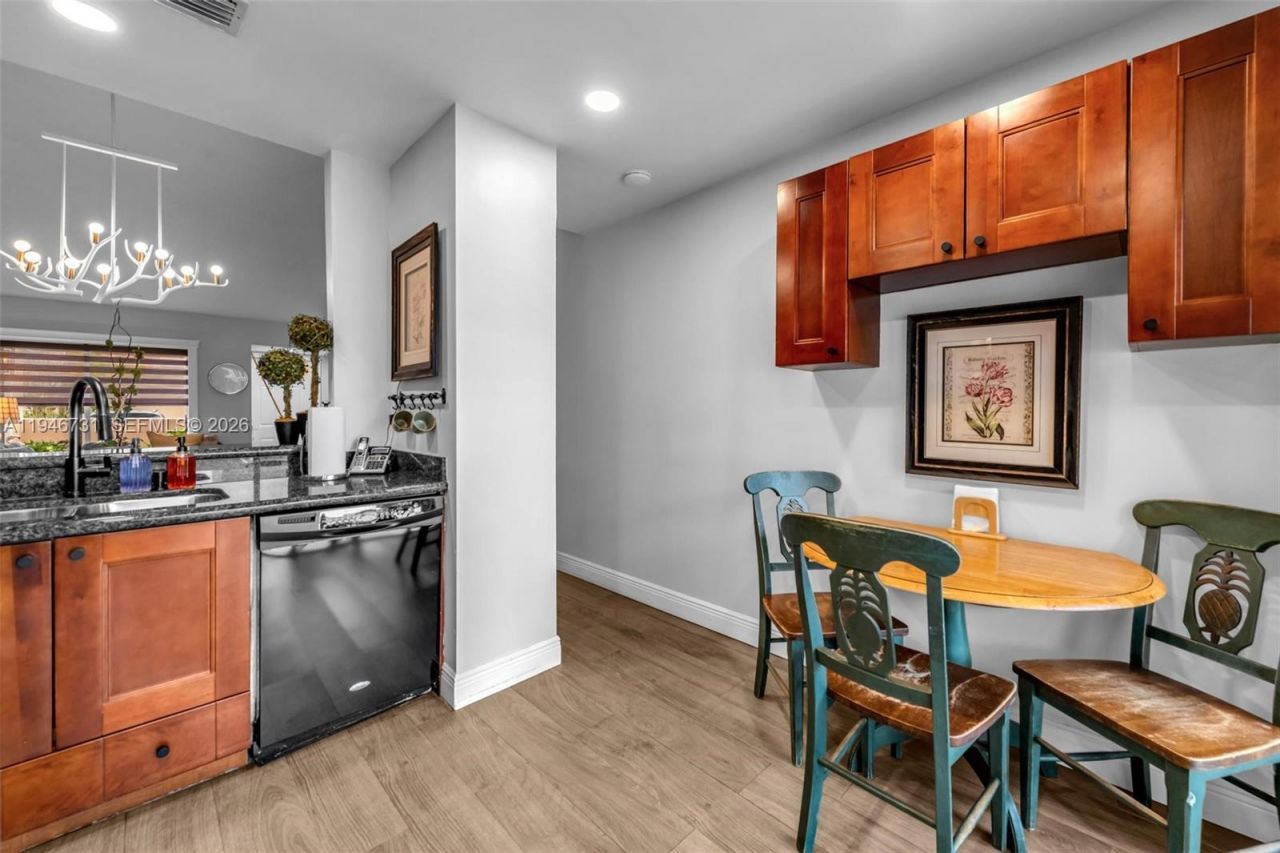 10305 SW 154th Cir Ct, Unit 26, Miami, FL 33196 Photo