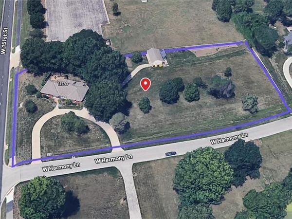 11730 W Harmony Lane, Olathe, KS 66062