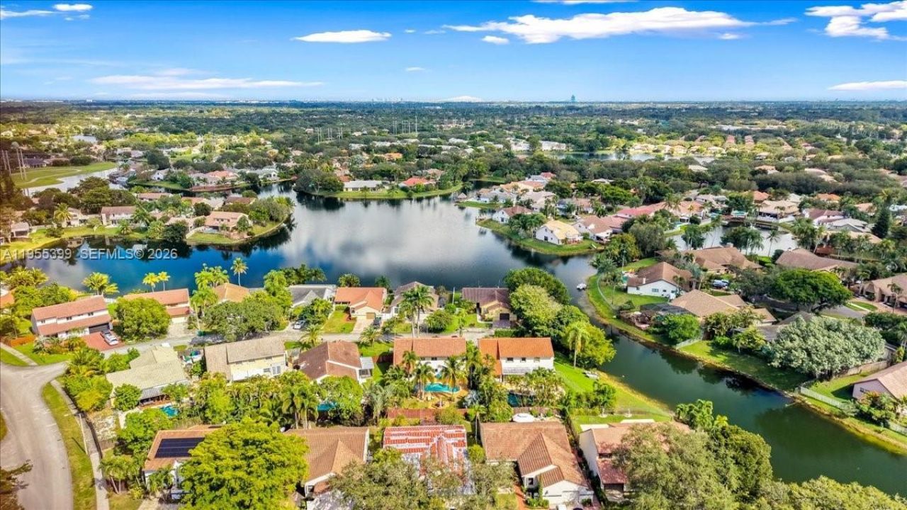 2560 Bass Way, Cooper City, FL 33026 Photo