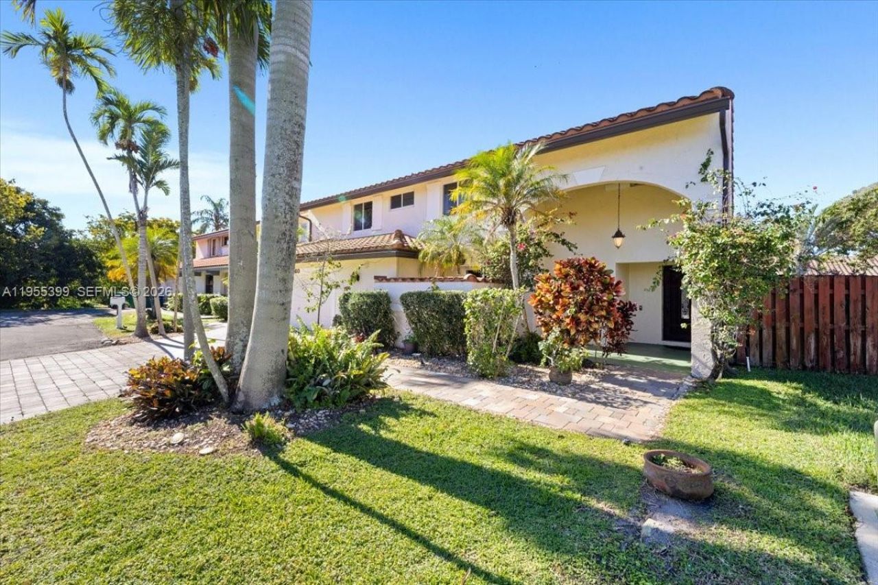 2560 Bass Way, Cooper City, FL 33026 Photo