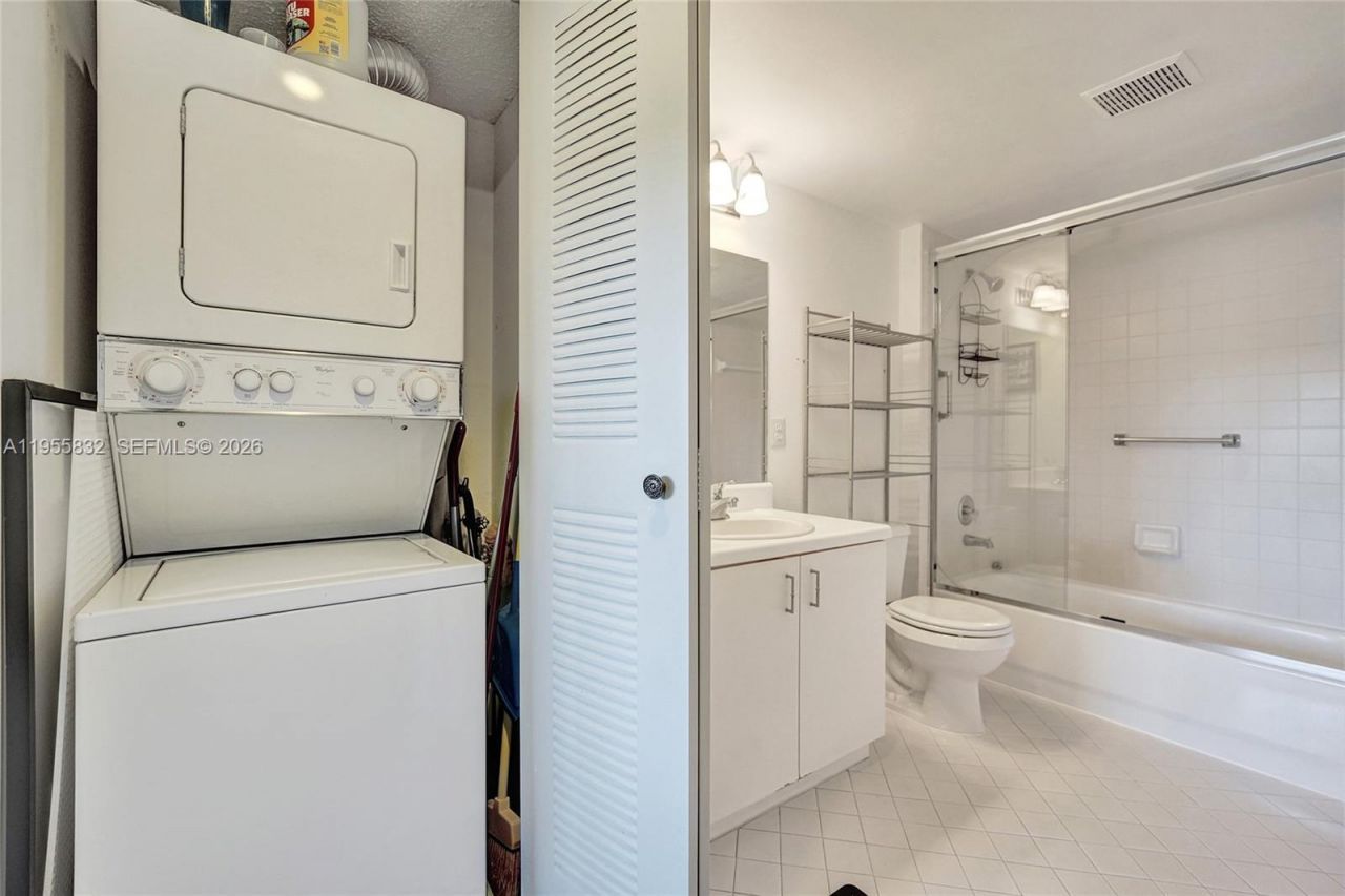 1651 SW 127th Ave , Unit 404A, Pembroke Pines, FL 33027 Photo