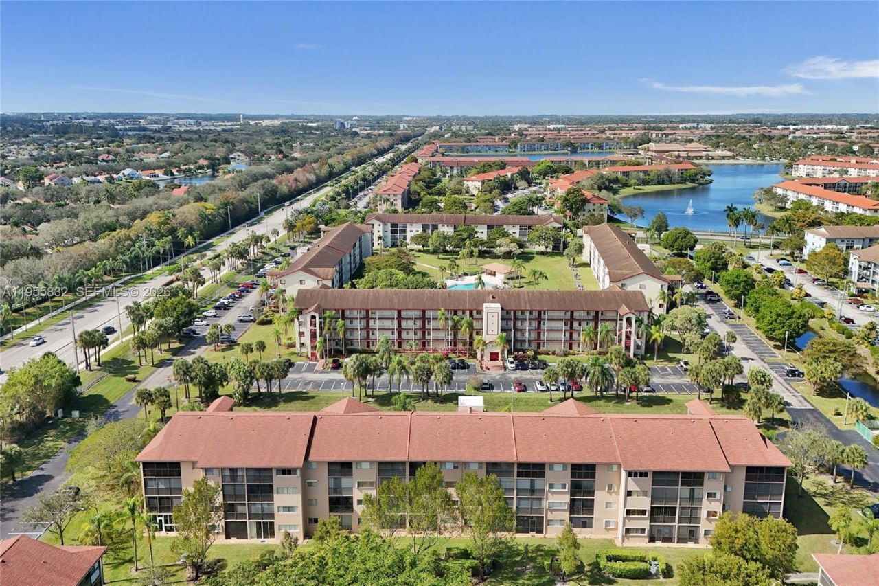 1651 SW 127th Ave , Unit 404A, Pembroke Pines, FL 33027 Photo