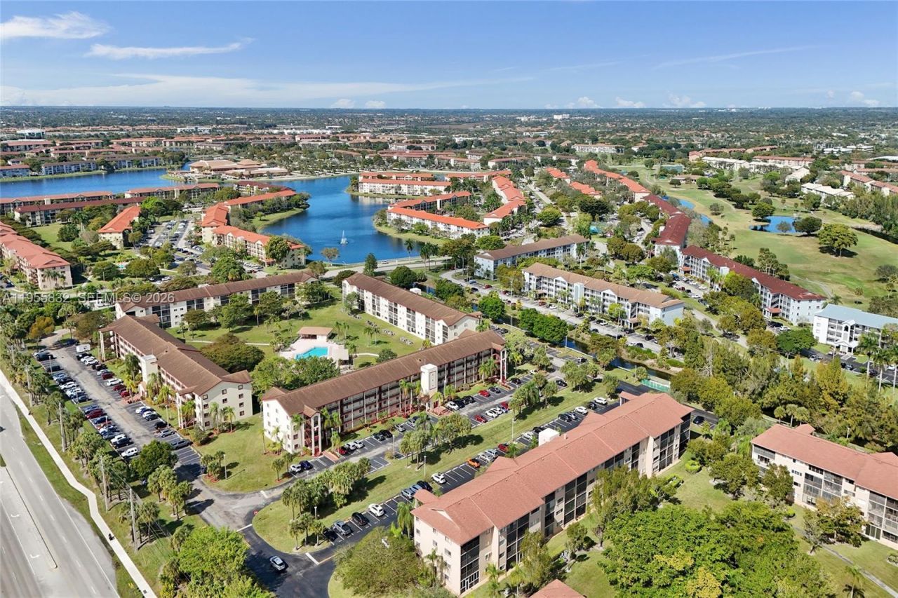 1651 SW 127th Ave , Unit 404A, Pembroke Pines, FL 33027 Photo