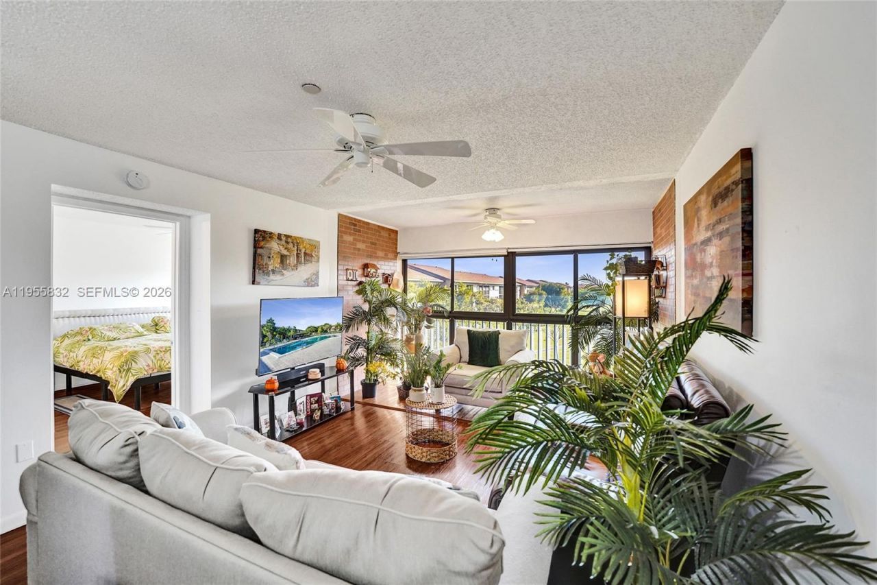 1651 SW 127th Ave , Unit 404A, Pembroke Pines, FL 33027 Photo