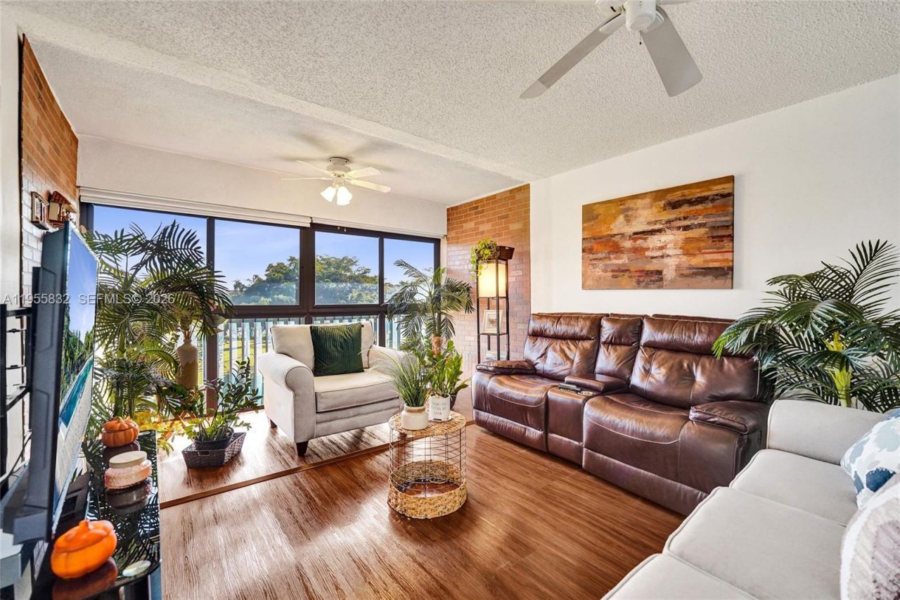 1651 SW 127th Ave , Unit 404A, Pembroke Pines, FL 33027 Photo