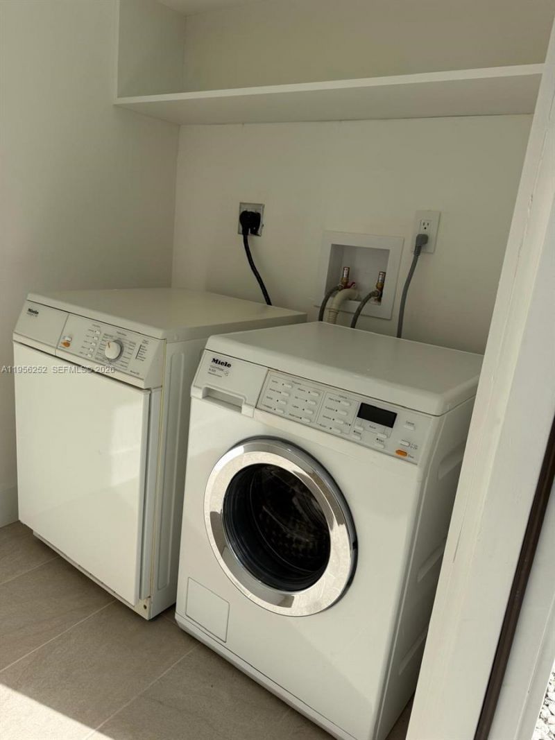 18481 SW 208th St, Miami, FL 33187 Photo