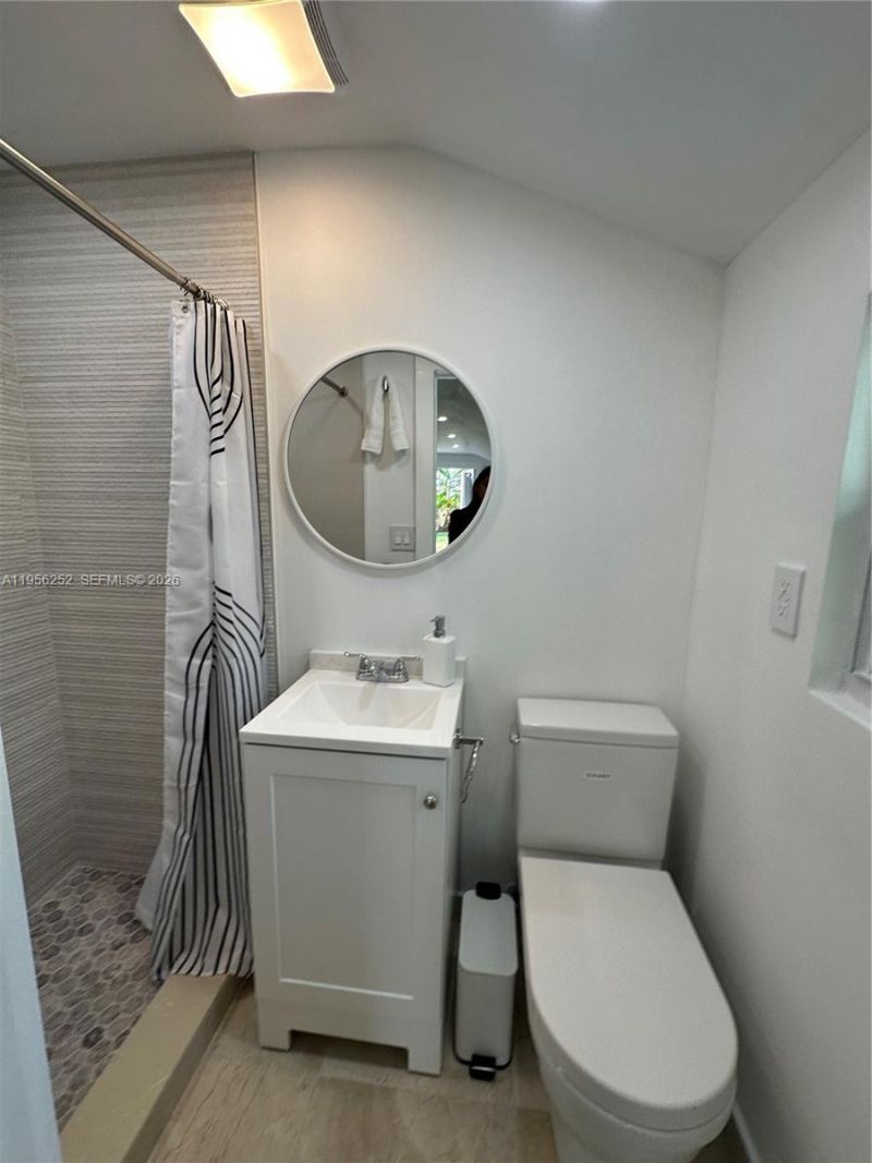 18481 SW 208th St, Miami, FL 33187 Photo