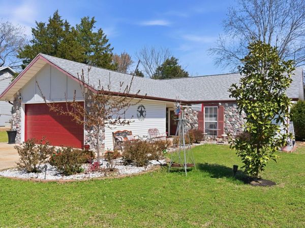 165 Eagle Drive, Forsyth, MO 65653