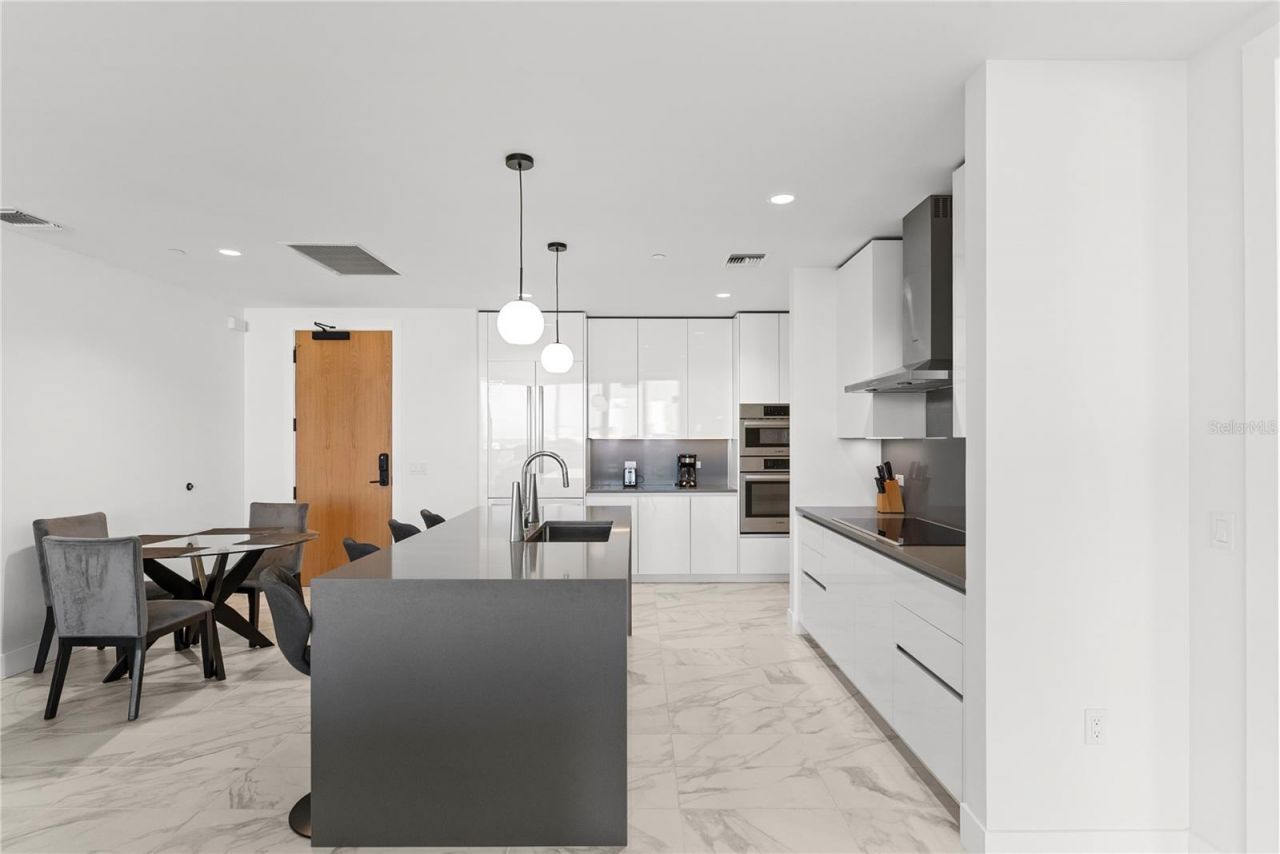 777 3rd Avenue N, Unit 804, Saint Petersburg, FL 33701 Photo