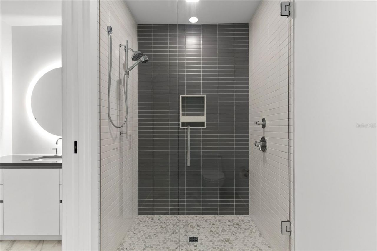 777 3rd Avenue N, Unit 804, Saint Petersburg, FL 33701 Photo