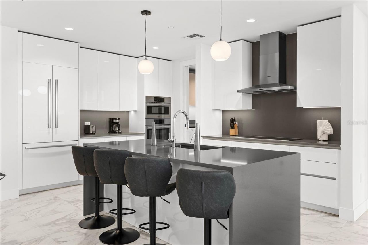 777 3rd Avenue N, Unit 804, Saint Petersburg, FL 33701 Photo