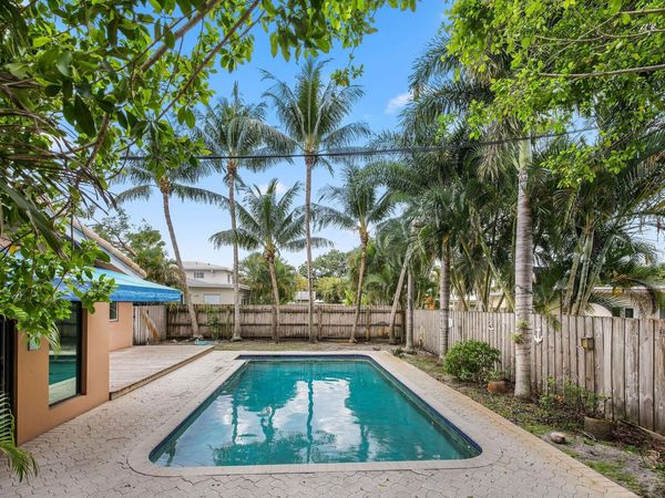 5221 NE 17th Ave, Fort Lauderdale, FL 33334