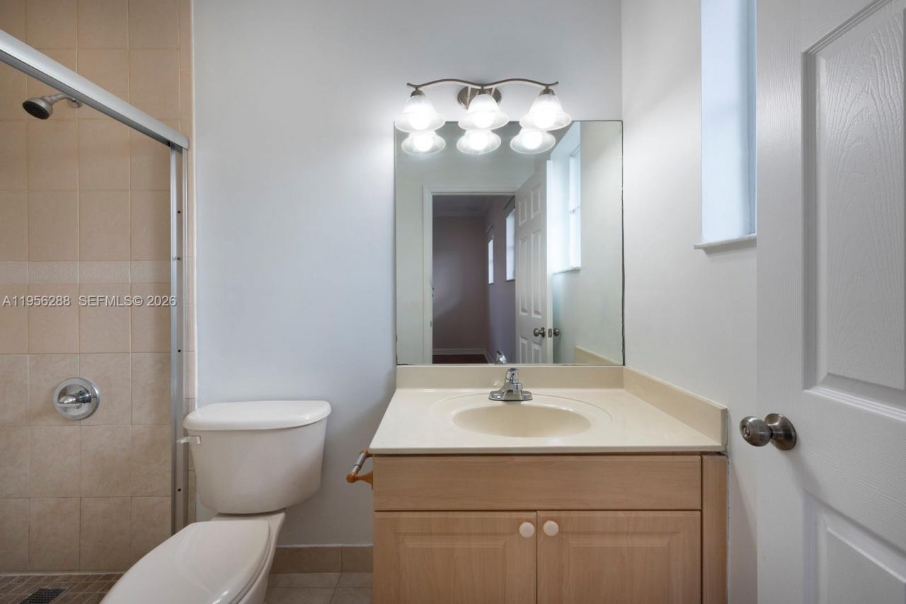 13116 SW 136th Ter, Miami, FL 33186 Photo