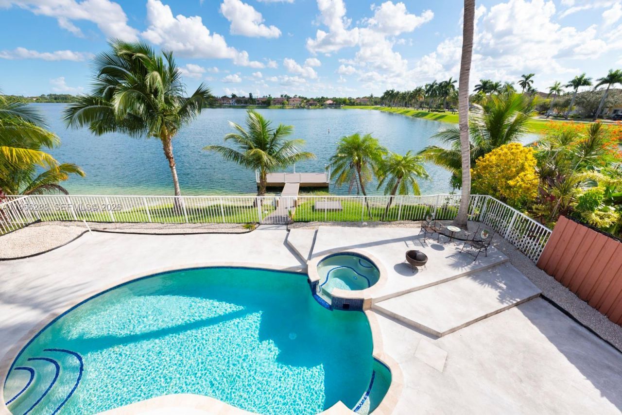 13116 SW 136th Ter, Miami, FL 33186 Photo