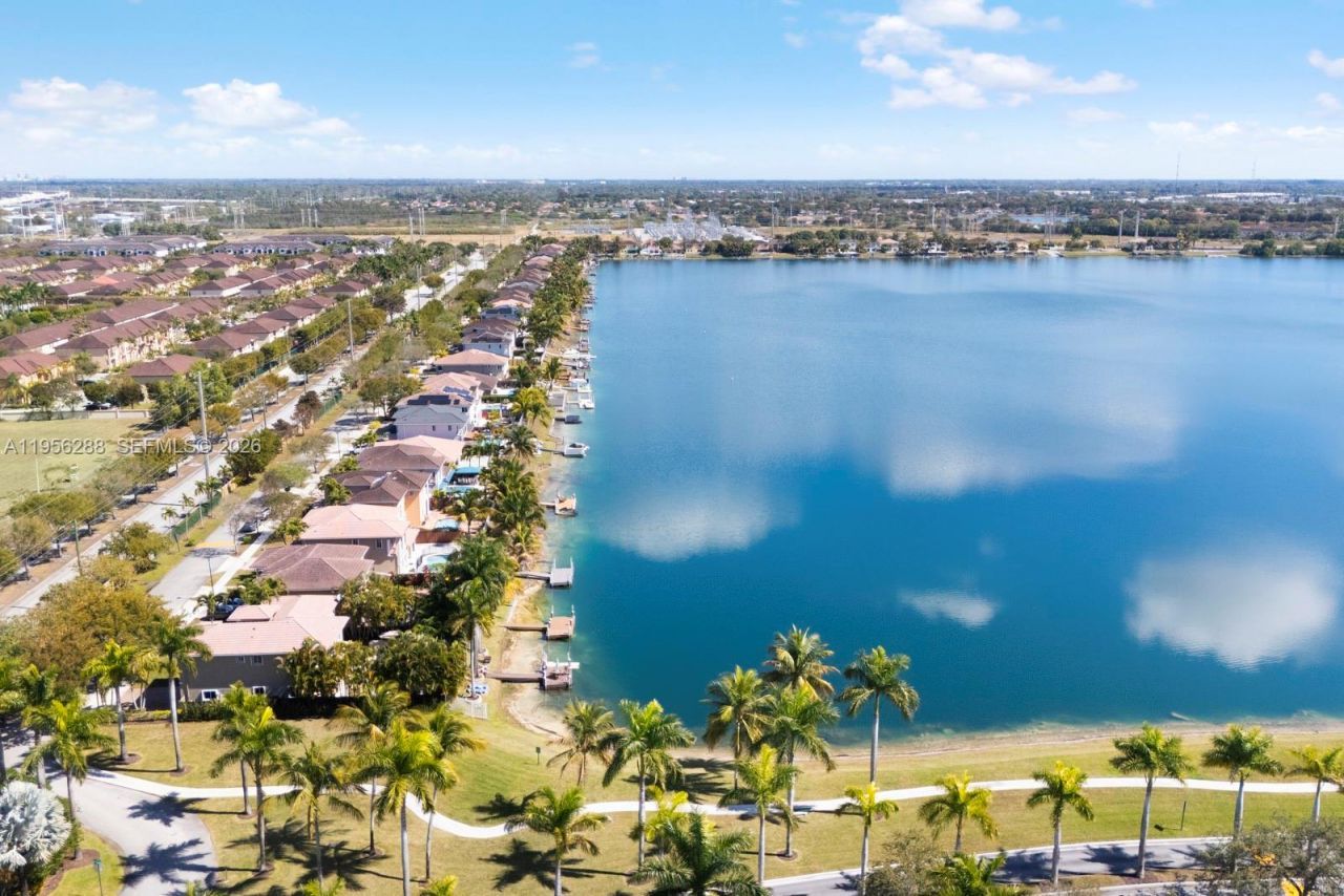 13116 SW 136th Ter, Miami, FL 33186 Photo