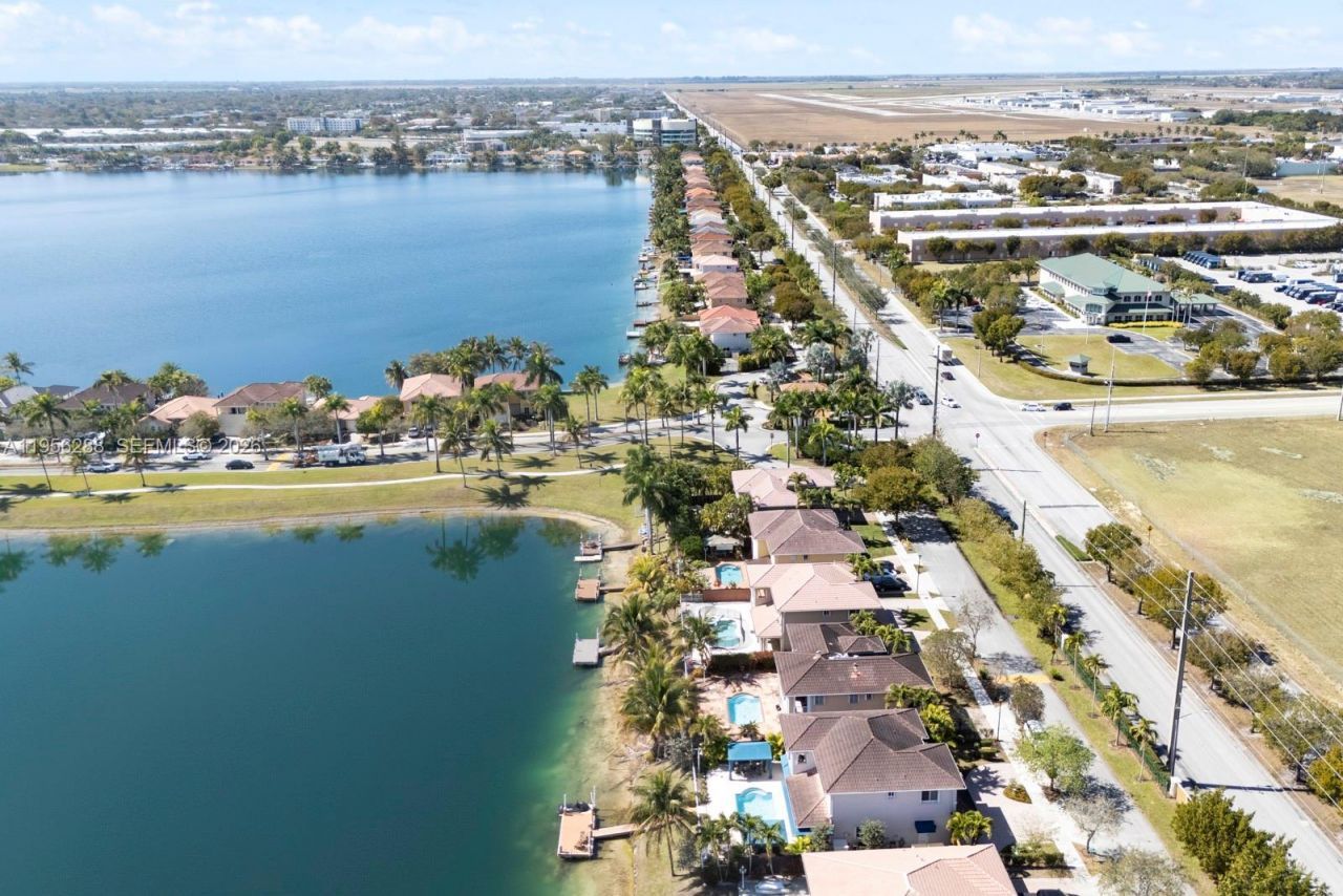 13116 SW 136th Ter, Miami, FL 33186 Photo