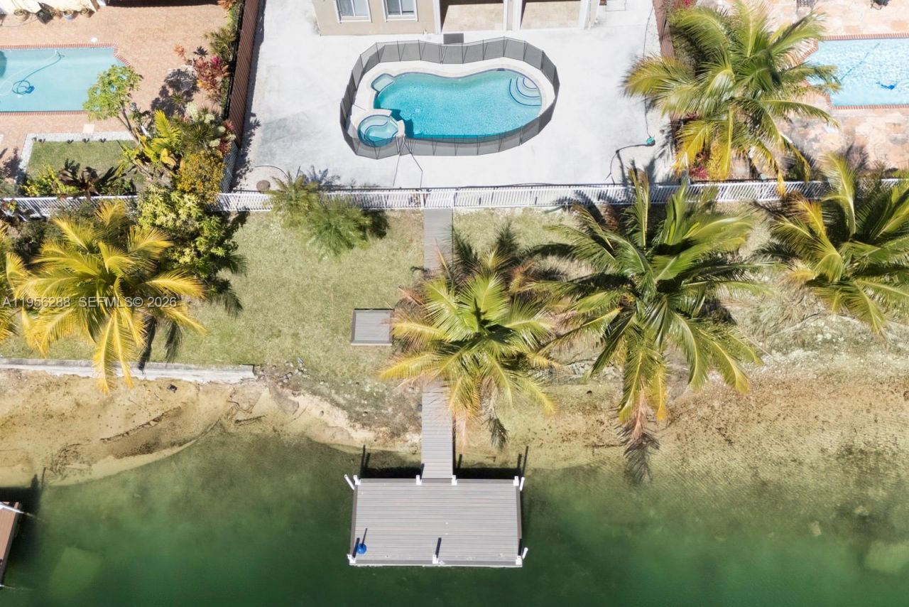 13116 SW 136th Ter, Miami, FL 33186 Photo